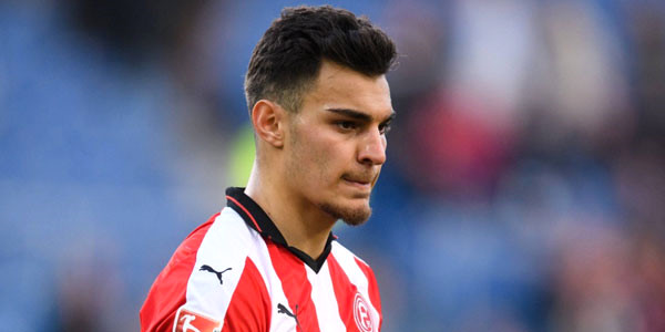 Terim'den Kaan Ayhan'a: Sözleşme yenileme, seni alayım